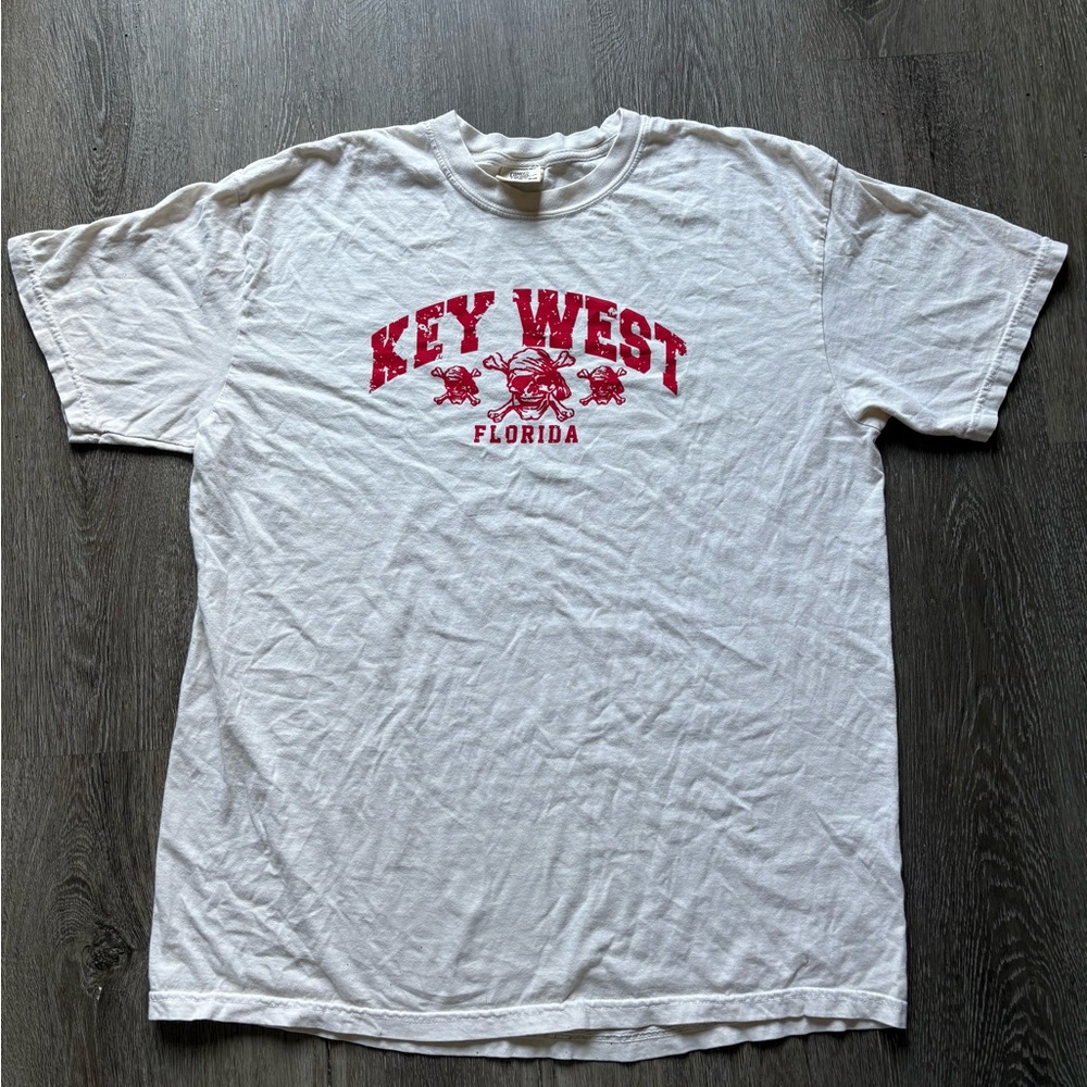 ✨comfy, loose-fit Comfort Colors White Key West Short Sleeve Tee